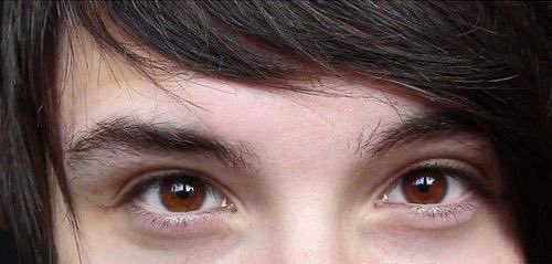 pain5ever's tweet photo. what pretty eyes https://t.co/K0NHwSMICx