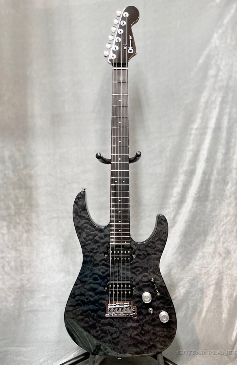 electric_gp's tweet photo. 高級感のあるルックスと汎用性の高いサウンド、良質な演奏性が楽しめるCharvel Pro-Mod Plus Dinky DK24 HH 2PT E QMが入荷。
杢目の迫力も魅力な品です。
https://t.co/dctr56gaoR
#Charvel
#ギター
#杢目 https://t.co/EU9qZ8XYq1