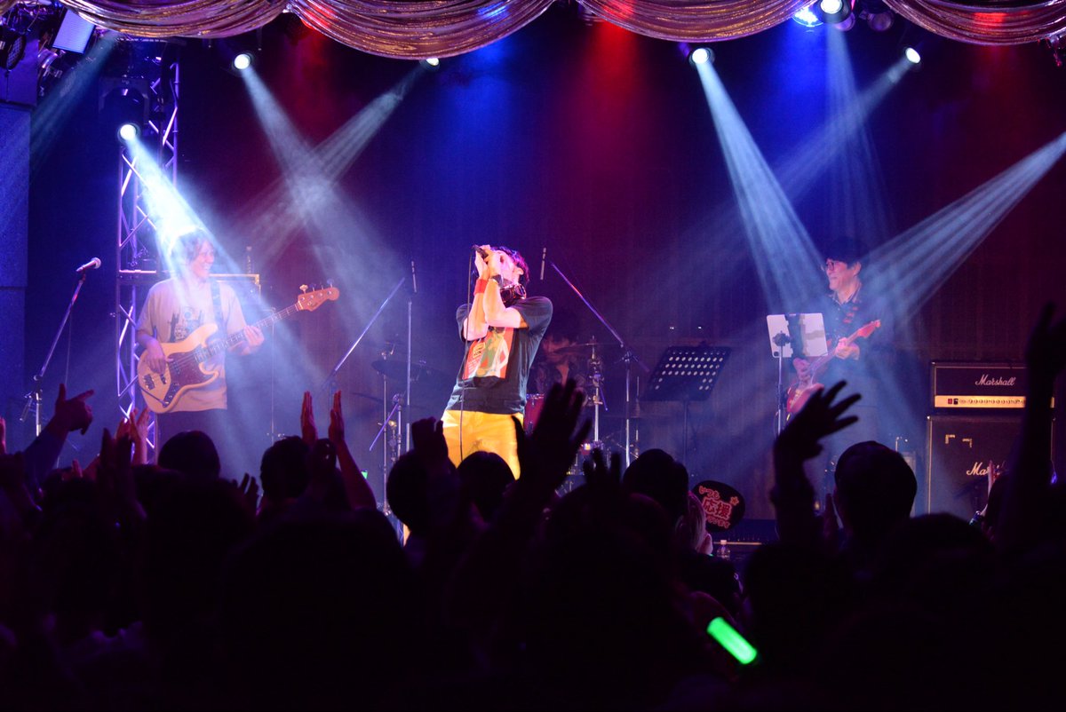 RightGauge's tweet photo. 🌟『なぞの同窓会!?VOL.3』🌟

❣️🎤新堂敦士 🎸❣️

🎯コメント届きました‼️🕺

☕️🍺🍹🍰🍩🍽️🚬

チケット▶︎https://t.co/ZU3BjKrxYC

#なぞの同窓会 #なぞ同 https://t.co/qRY7uxTEcc