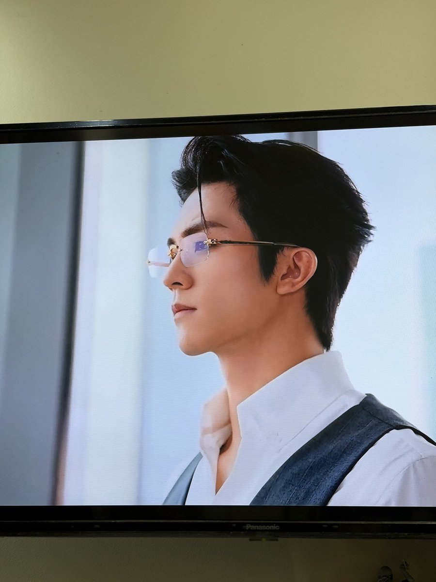 thisiskim555's tweet photo. หล่อมากกกกกกก หล่อสะบัดเลยอะ ลีโอหน้าโคตรปัง
#เถ้าบุหรี่ #ASHofficialseries #煙灰 #Leopeng #Kingston #Pengziye #Yixuan #LeoKing https://t.co/LGtPGrMr2P