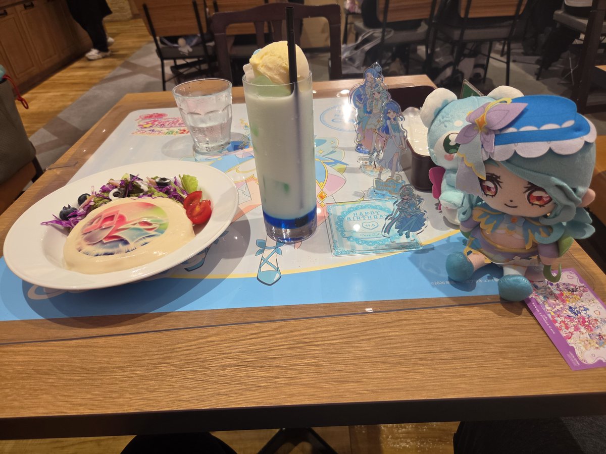 Winks_3215's tweet photo. タワレコカフェ中目黒行きました。
まさか、自分の席がエクレール🩵でした✨
とても嬉しかったです✨
コラボメニューもおいしかったです😋
グッズなどは後程上げます✨ https://t.co/OfdNlCka2y