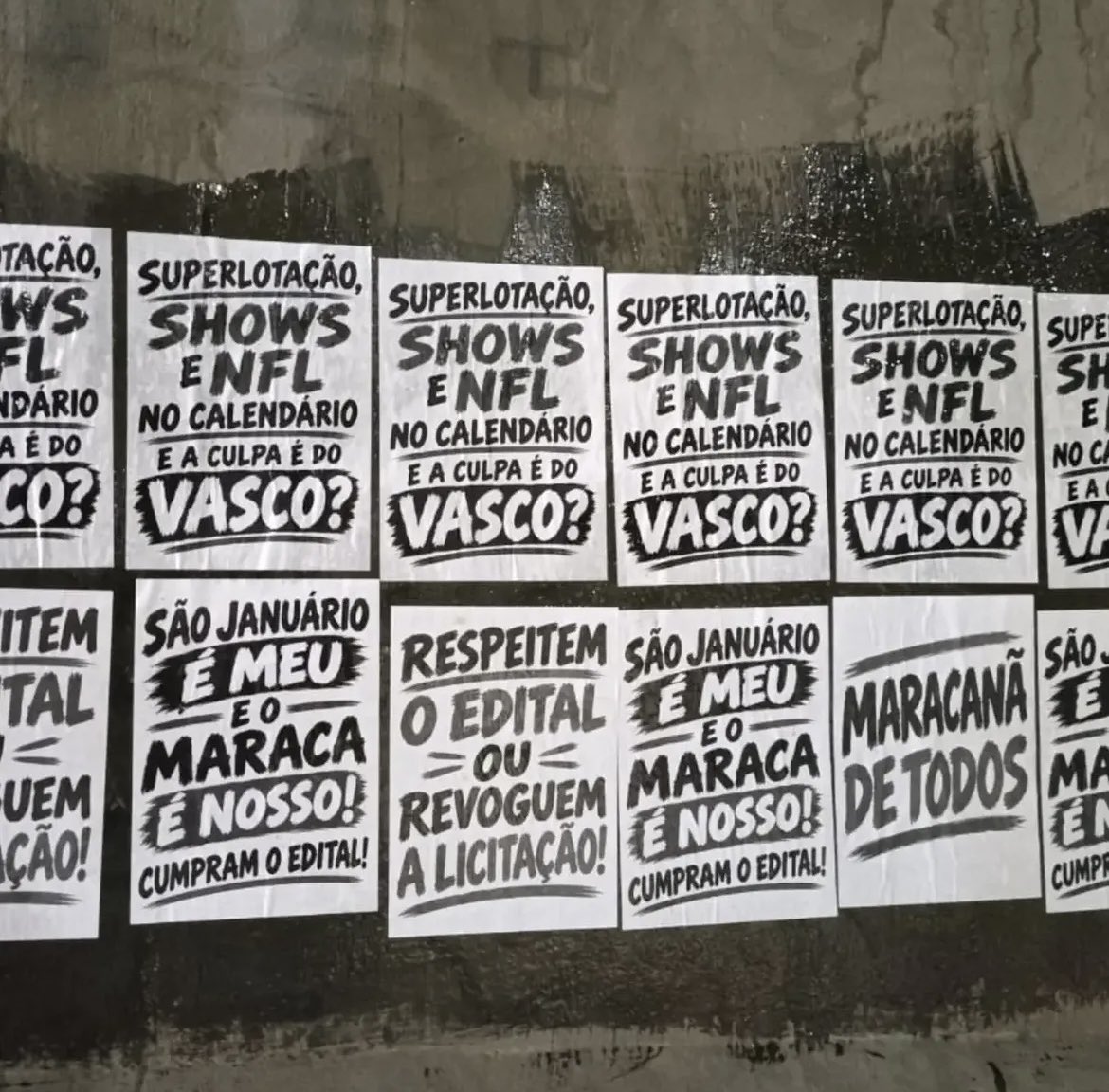 midiavascaina's tweet photo. 💢| Protesto dos amigos do @vasconomaraca nesta madrugada no entorno do Maracanã, que terá jogo de FUTEBOL AMERICANO neste domingo.

👏👏👏 https://t.co/SLBF5yDl0F