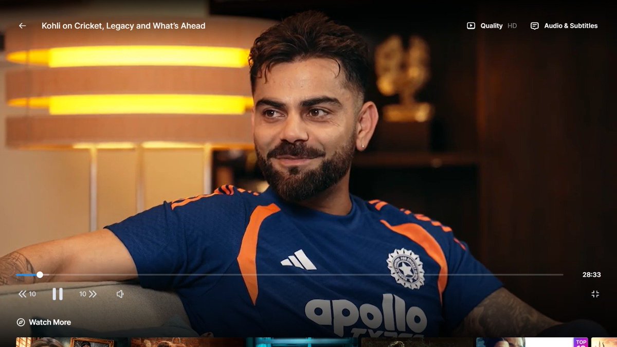mi_amor_virat's tweet photo. that one strand of hair is sooo HOTTTTTTTTTTTT of himmmmmmmm 😭🤚🏻😚 https://t.co/eIeQg4Drhv