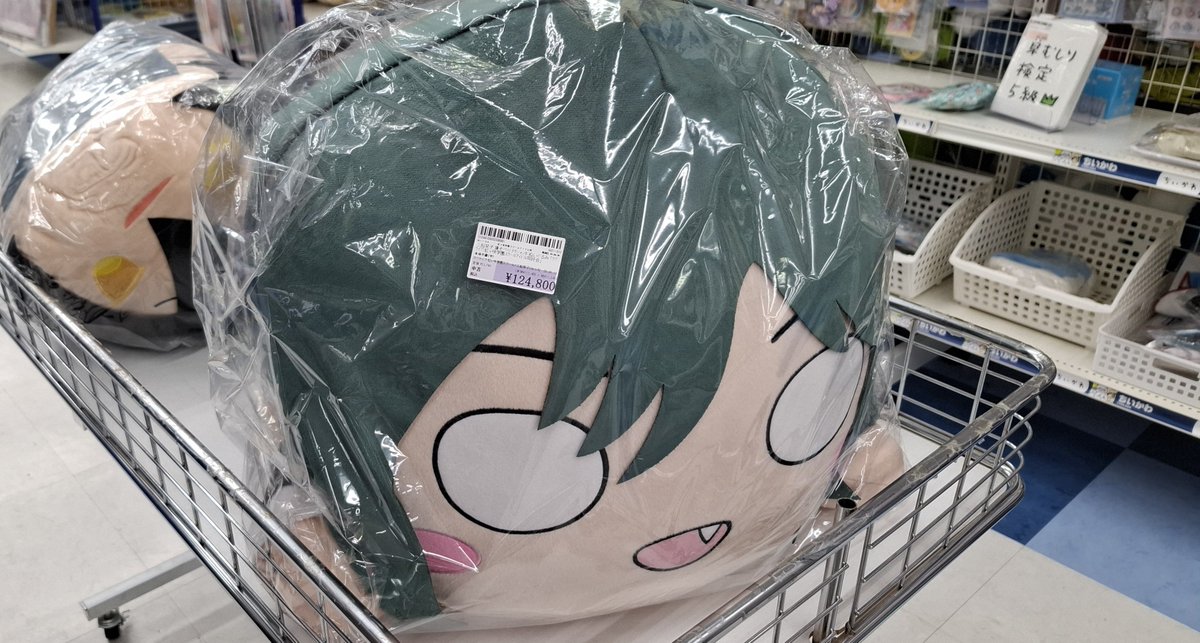 angel_Q3's tweet photo. 栞子ちゃん､まだ売れてなくて笑！ https://t.co/6tED12Jjb9