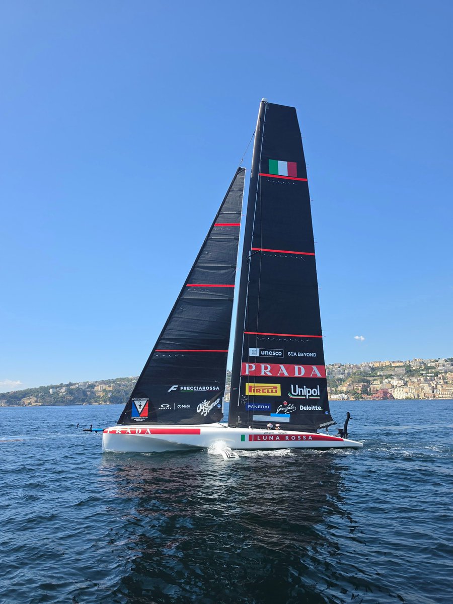 Winmetawin_CNFC's tweet photo. Win更新ig

Touring the base #PradaSS27 #Prada @Prada
#Americascup #LunaRossa

WIN DEFINES PRADA SS27

#PRADASS27xWIN 
#PradaxWin #winmetawin 
@winmetawin https://t.co/G582P87tS1