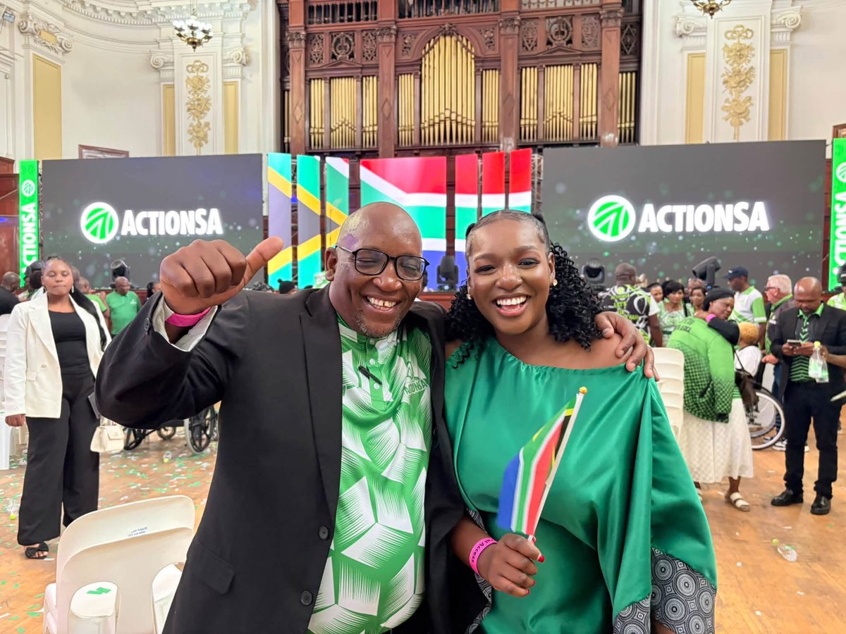 Funzi_Ngobeni's tweet photo. No DNA. Just RSA. 🇿🇦
A government in waiting, ready to do better and do right by South Africans.
#ActionSA #VoteActionSA #ItsTimeForAction #ItsTimeForAChange https://t.co/7vit3CAGmX