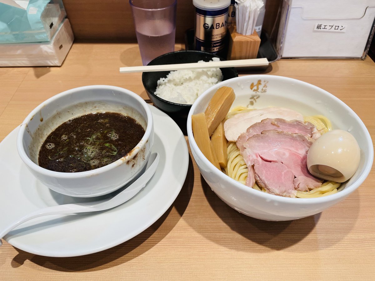 manasukedao's tweet photo. 昨日は天一(こってりMAX)🥹昔食べてた味で感動したわ。今日は気になってたラーメン屋さん🫶めちゃ好みの味で美味しかったぁ。あとなんか祭り✨ https://t.co/xg9R1ARh53