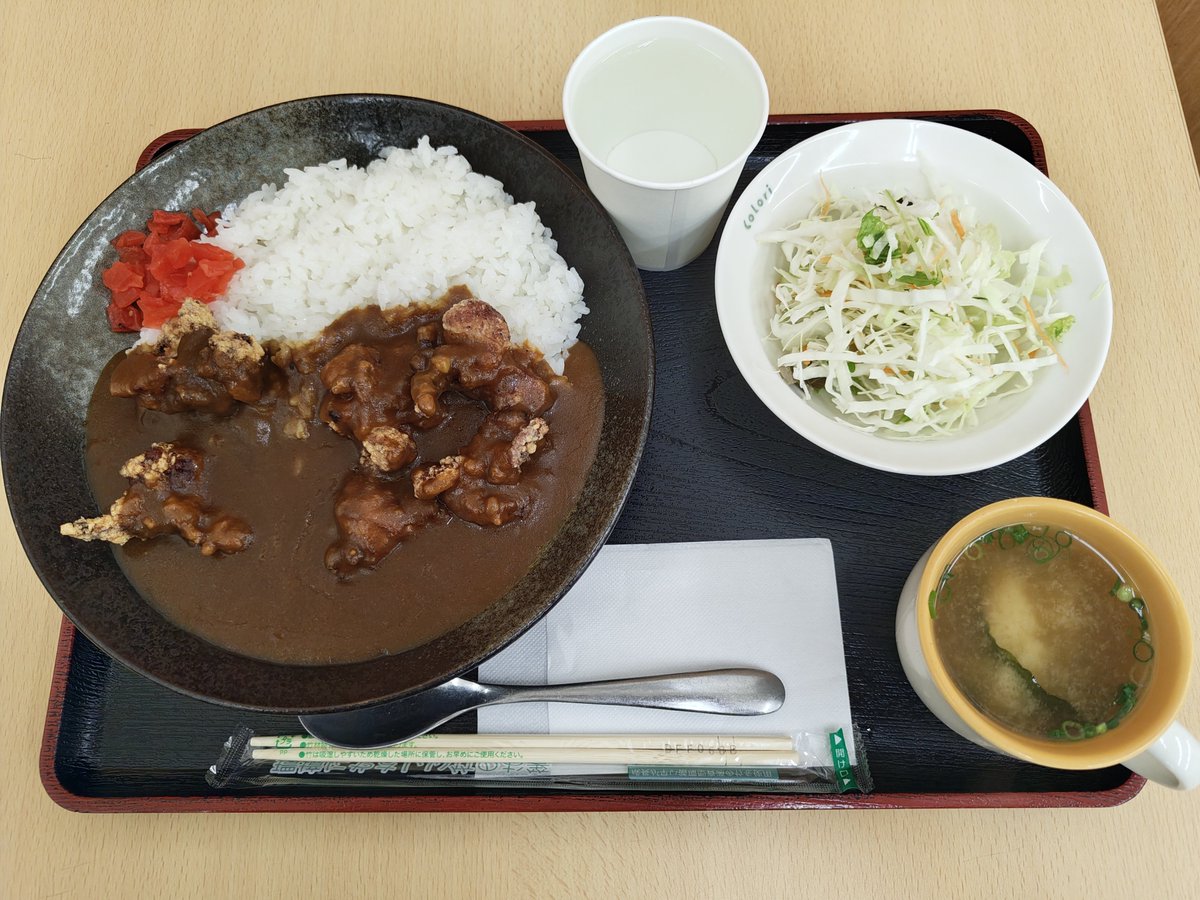 muratakeVixtory's tweet photo. 一旦お昼休憩〜
ゲーセン行くたびに唐揚げカレー定食を食うのが最早日課になってきてる https://t.co/LiJOGymkQ1