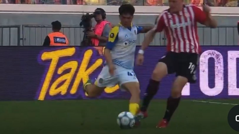 comba_fede's tweet photo. In this three pictures, you can see the polemics situations of the Match. (Post redacted for English fornicated people) https://t.co/TXLh3IBOWZ