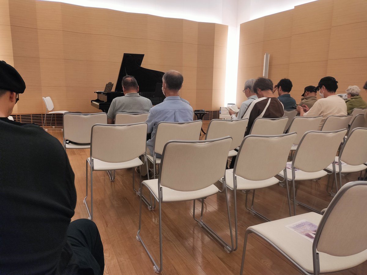kazusaxophone1's tweet photo. 今日は久しぶりに演奏会に来ることができました🎶
ソプラノサックスの演奏、楽しみです🎷 https://t.co/z5PJUJOvZM
