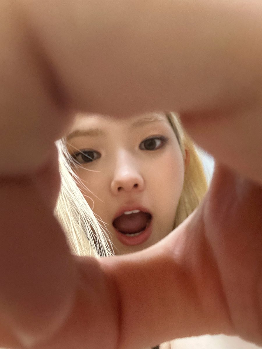 SeoheeRiffs's tweet photo. @WoonhakRiffs haemnyangi dari dalam sedotan! 🐹 https://t.co/NAjY1H8sA5