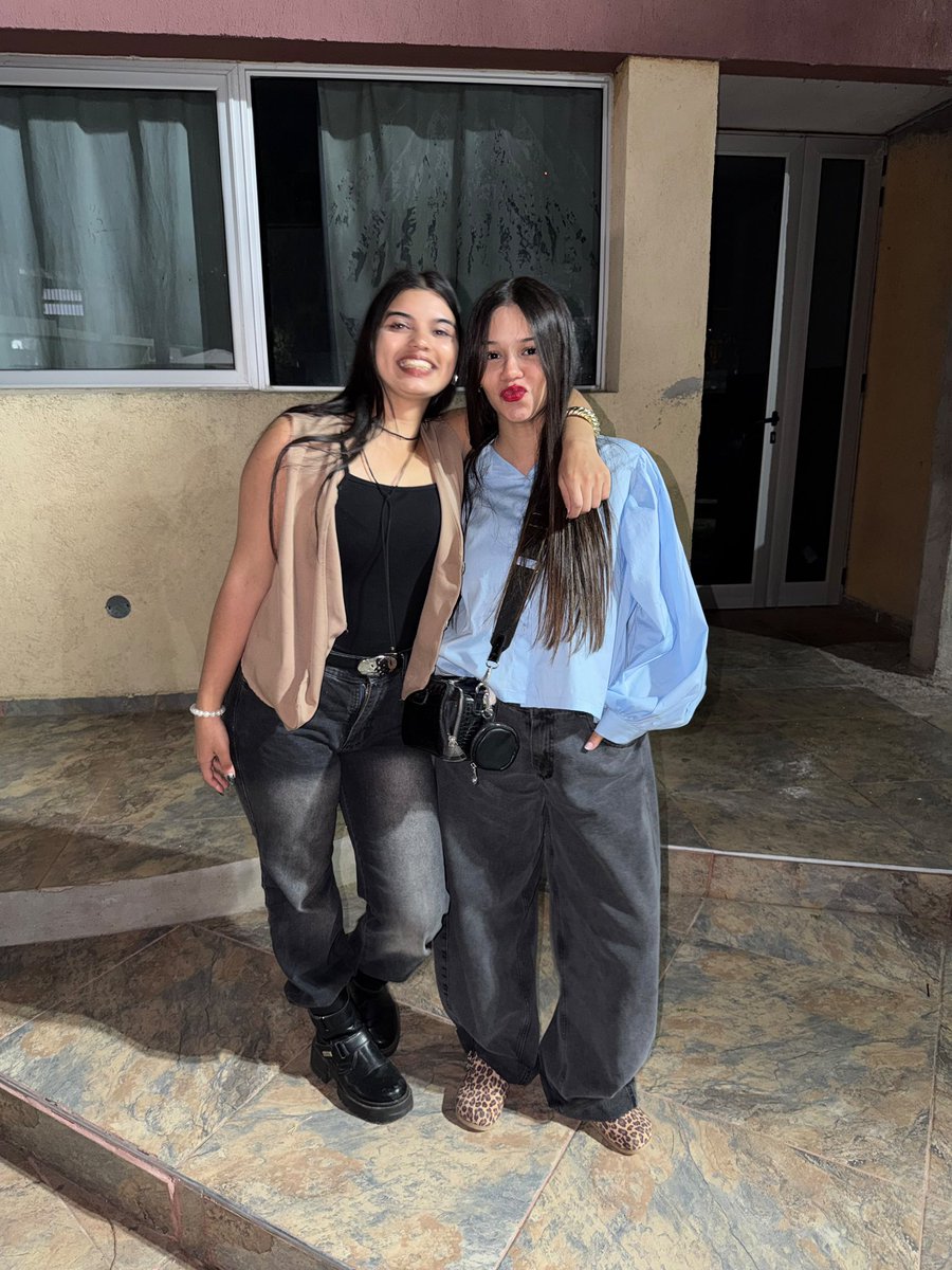 Arii275051's tweet photo. @deboraabarrera 💘💘💘 https://t.co/FzoSLO7Rnd