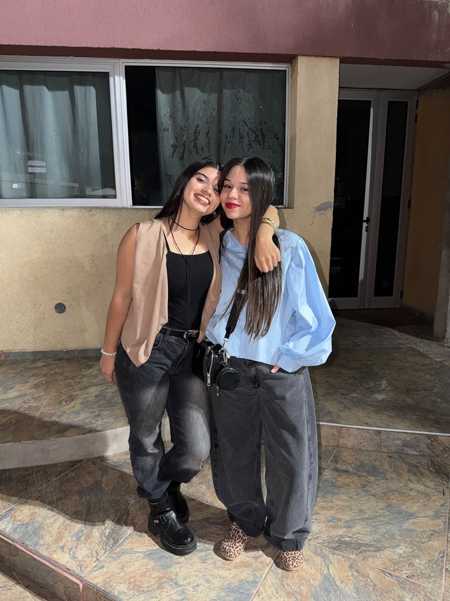 Arii275051's tweet photo. @deboraabarrera 💘💘💘 https://t.co/FzoSLO7Rnd