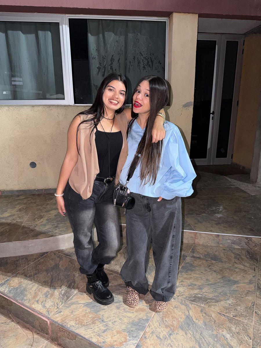 Arii275051's tweet photo. @deboraabarrera 💘💘💘 https://t.co/FzoSLO7Rnd