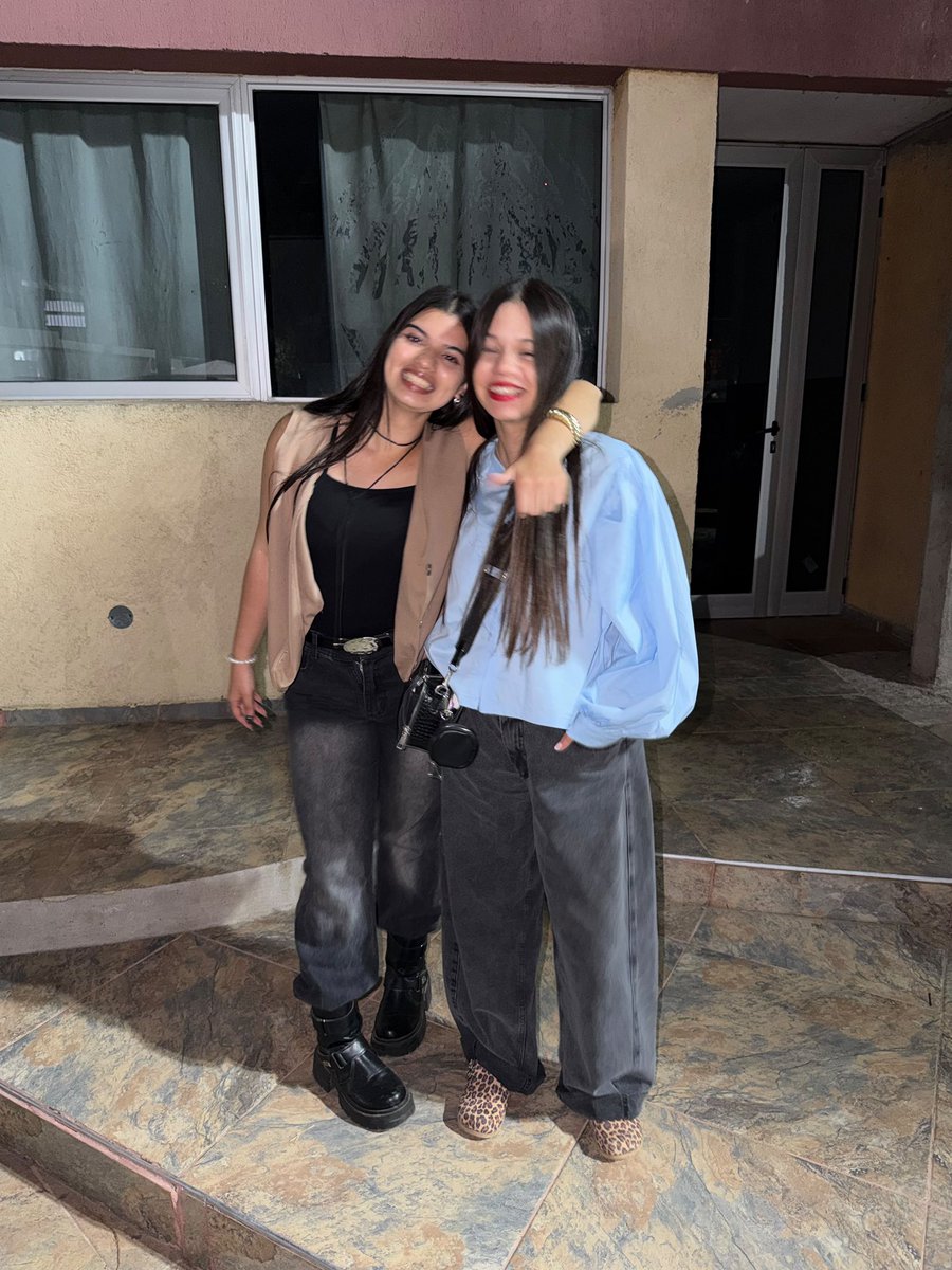 Arii275051's tweet photo. @deboraabarrera 💘💘💘 https://t.co/FzoSLO7Rnd