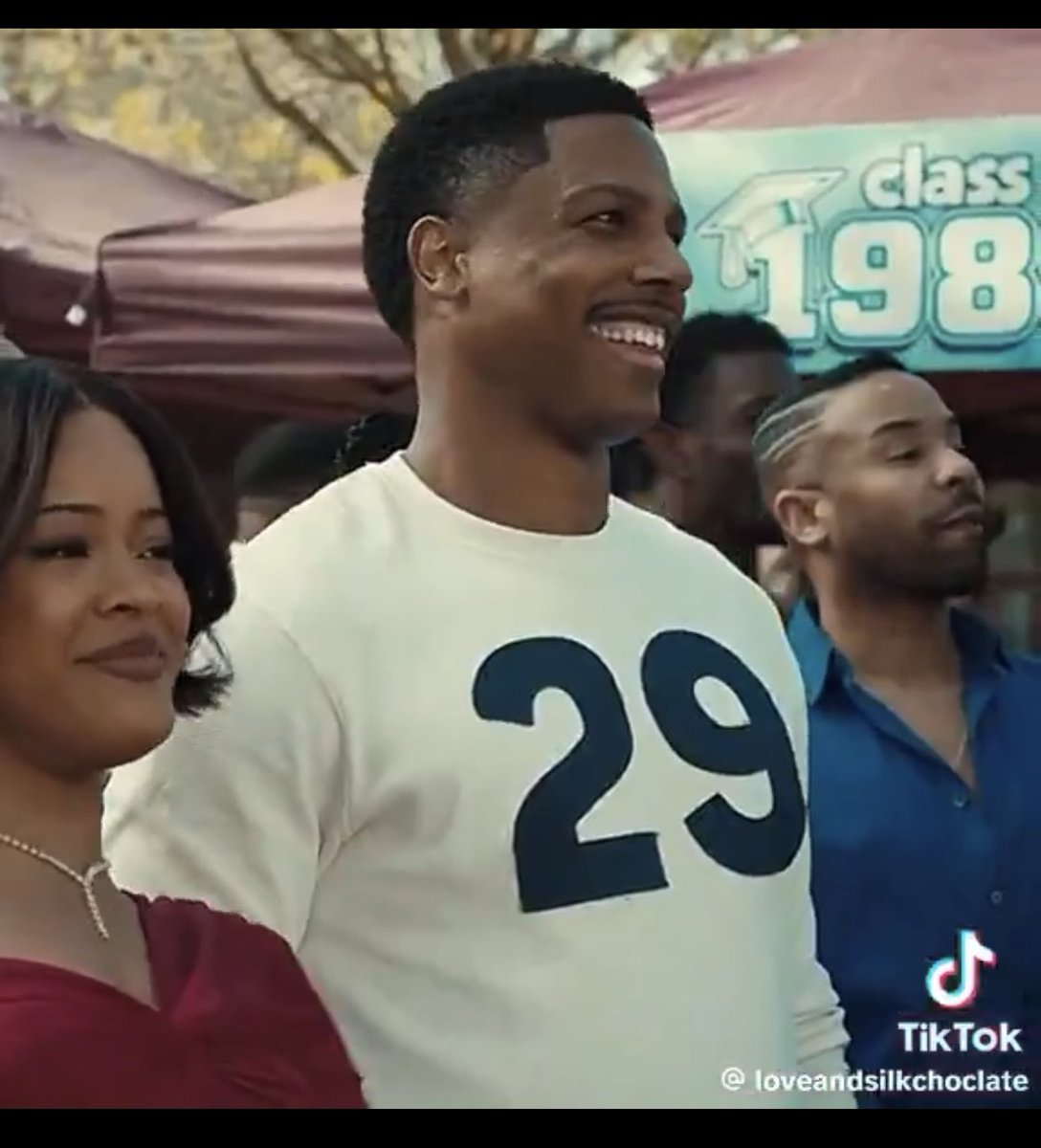 KaiaParker7's tweet photo. In this particular frame, he looks IDENTICAL to another actor but I can’t figure out who…
Someone pls tell me! #adifferentworld #adw #netflix #black #offcampus #hitthefloor #livingsingle https://t.co/iyrktKrW3l