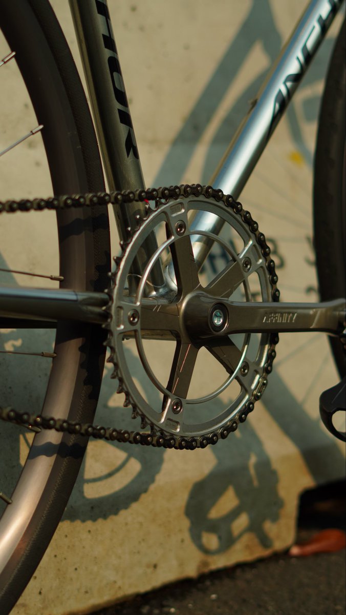Bukanserangan's tweet photo. Barangkali ada yang nyari. 
Chainring sakra 49T, Overall mulus,
pemakaian weekend only
IDR950K
Cari yang mau COD dulu, lokasi jakarta selatan 
#fnfjb https://t.co/5UaIsah0Xj