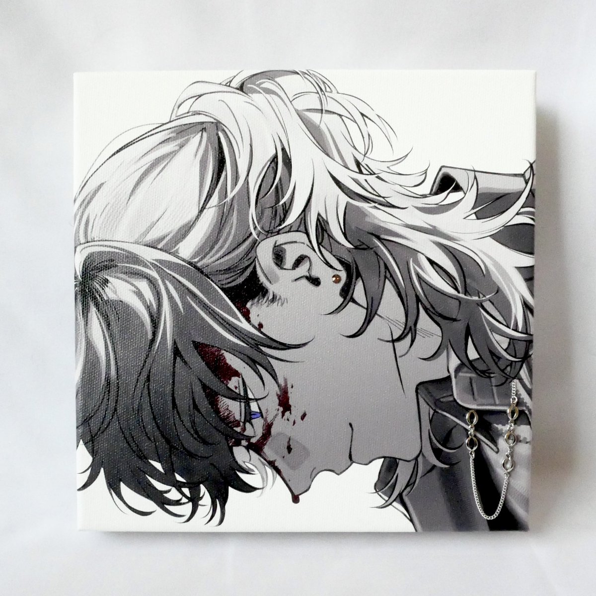 LorE____x_'s tweet photo. 【-乾・赤瀬-Collabo Canvas Art】

麦田屋と雨ノ森とあコラボ作品。

乾のネックレスと赤瀬の紅く輝く耳飾り。リアルなアクセサリーが二人の影ある美しさを立体的に演出。是非2つ並べて飾ってください✨

受注生産・再販未定。

size:20×20cm

【期間】9/27(日)23:59

shop▶https://t.co/Npdek2Gd1B https://t.co/byW4P7m6vv
