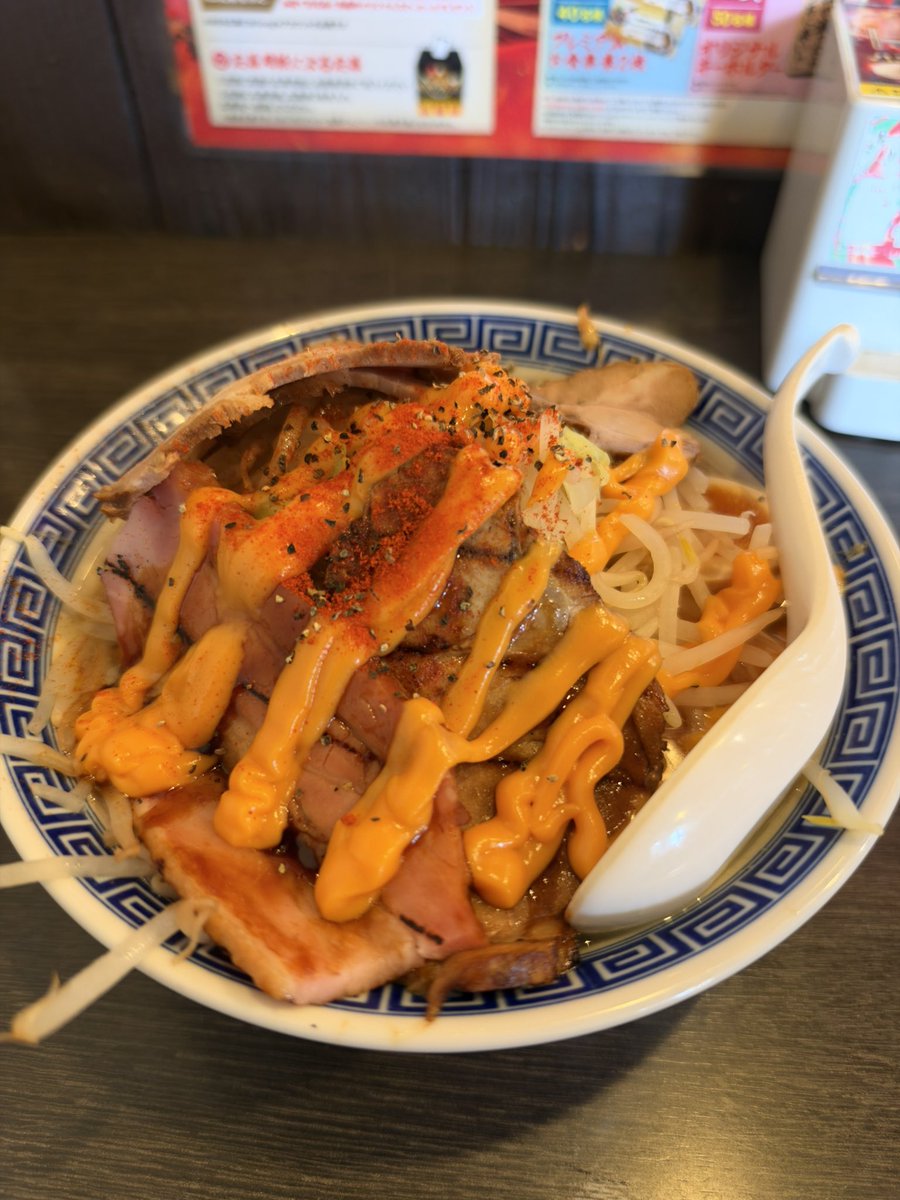 nocria_'s tweet photo. ラーメンなのに名前がTexas BBQ🍖
なんだこれクソうめぇじゃねえかよ https://t.co/aYkngG6xjN