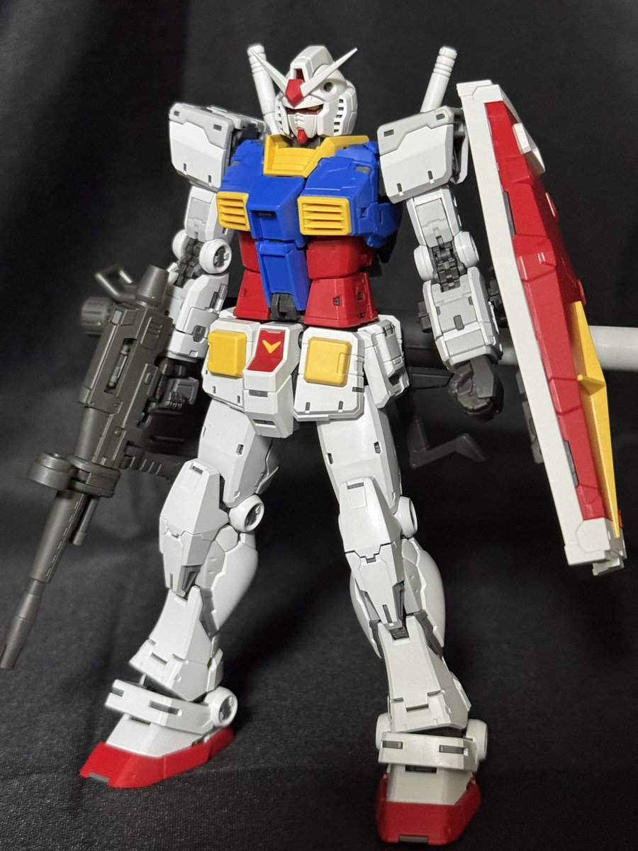 mastari's tweet photo. RGガンダムVer.2.0完成
キットの出来が良すぎて満足感がすごい👍
動かしててもとにかくカッコよくて最高なキットすぎました
#ガンプラ https://t.co/hEMNnRUgij