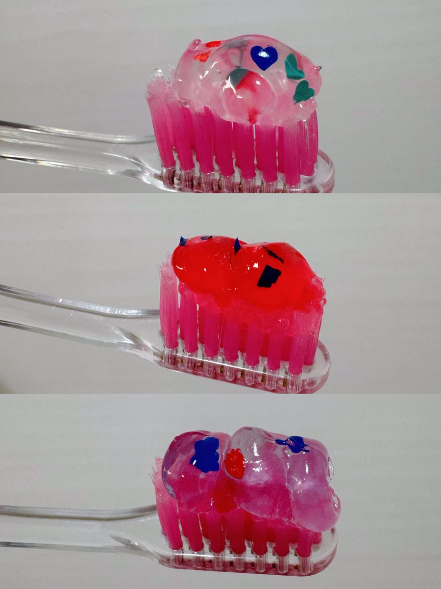 itsmemarsyaa's tweet photo. COLGATE INI LUCU BANGET 😭 ADA BUTIRAN HATI + KUPU-KUPU DI DALAMNYA, RASA MINT-NYA JUGA BIKIN MULUT SEGER, JADI GA CUMA LUCU DOANG 🦋✨ PANTES NGEHITS BANGET DI KOREA 😍 https://t.co/WOJ8a4NYGO