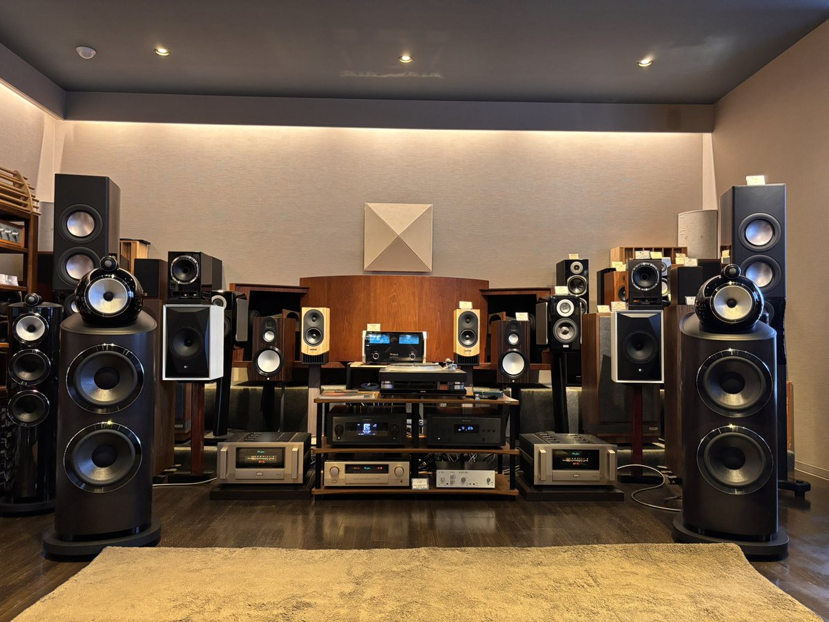 maxaudio_'s tweet photo. 【小倉本店】
九州初上陸‼️発売前のB&WD5シリーズの試聴会を開催中‼️
満員御礼‼️
#マックスオーディオ #maxaudio
#BW #D5 #805D5 #804D5 #801D5 https://t.co/536uKBVZQd