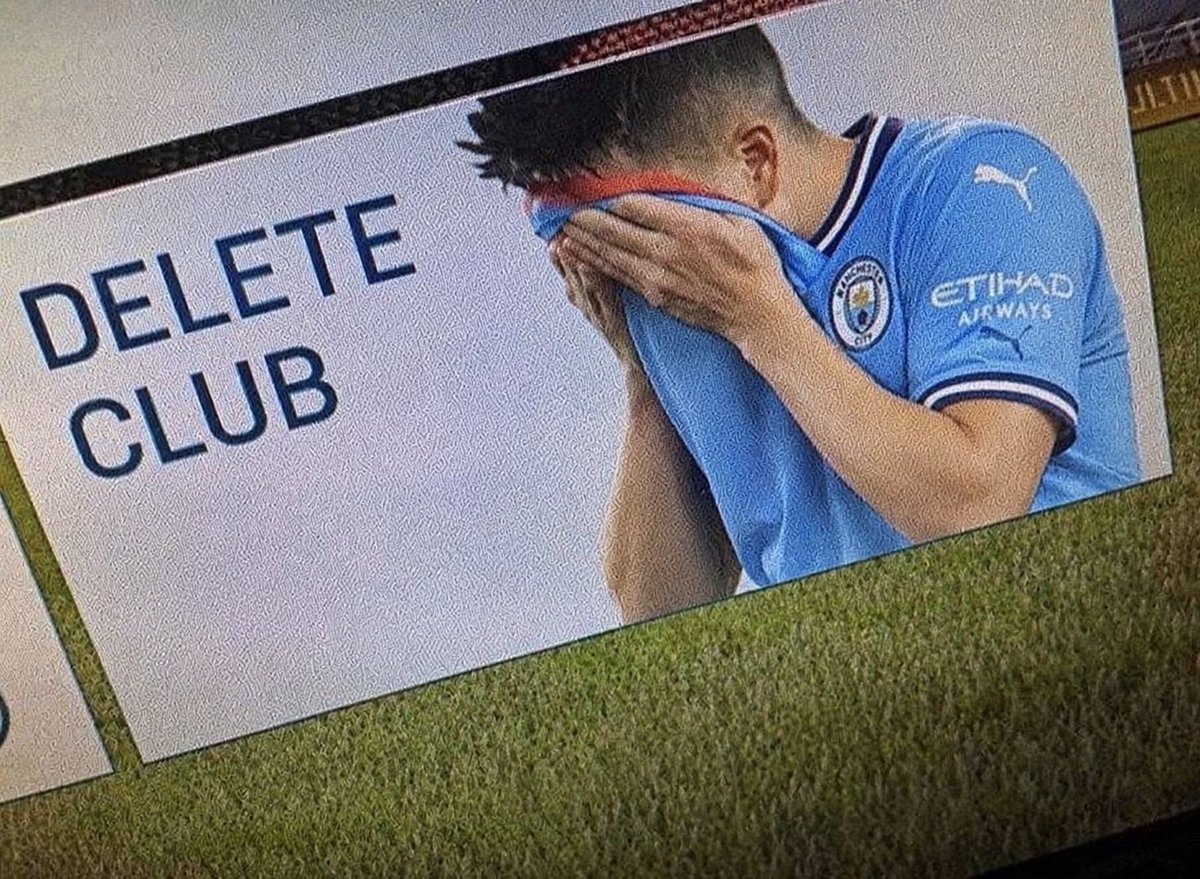 ReeChelseaJames's tweet photo. @CharukaIta35900 @TaiwoFTX @centregoals @MikeKeegan_DM sure m8, ur team was shit back then 😭, 2 relegation in the premier league era, just a little club from manchester, manchester Cheaty 😜 https://t.co/afAA6haJZ5