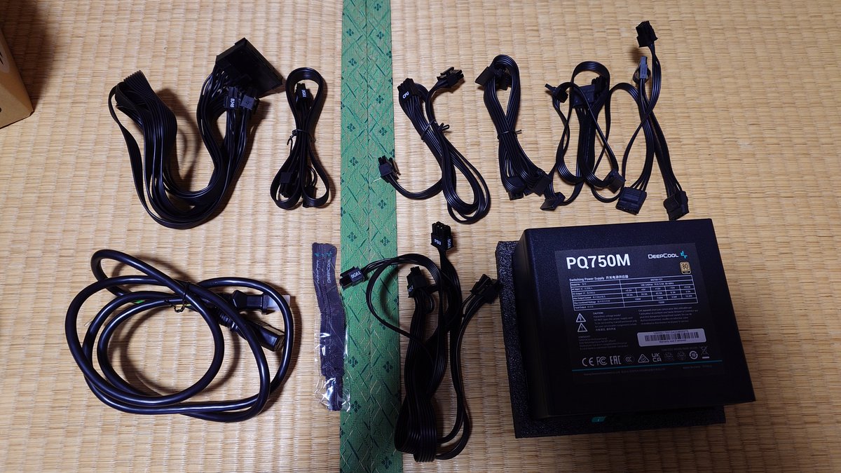 Re_FGG's tweet photo. 相互フォロワーさんかフォロワーさんで750w電源欲しい方いませんか?
付属品はケーブルと結束バンド説明書
固定ネジとドライバー欠品です

質問等ありましたらポストお願いします

ここ大事、既存フォロワーさんへの募集です https://t.co/K3wimRrwfp