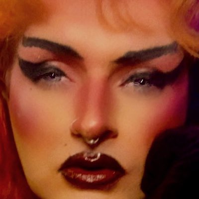 ItsAdoniaBitch's tweet photo. #NewProfilePic okay fine I’ll come back to this hunger games arena https://t.co/xrjfis3rl9
