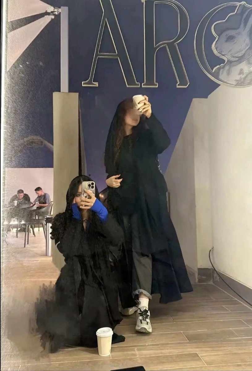 tashaolsonn7vy's tweet photo. 🇷🇺🇸🇦 الرياض تجمع بين الرياضة، المطاعم، التسوق والترفيه!
من Kingdom Arena للمباريات والفعاليات الرياضية 🏟️⚽ إلى Urth Caffé – Tahlia للقهوة واللقاءات ☕، وThe Zone للتسوق والمطاعم، وصولاً إلى Panorama Mall 🛍️

⁦https://t.co/qEidW3BFfB⁩ https://t.co/hCaf9E2qoU