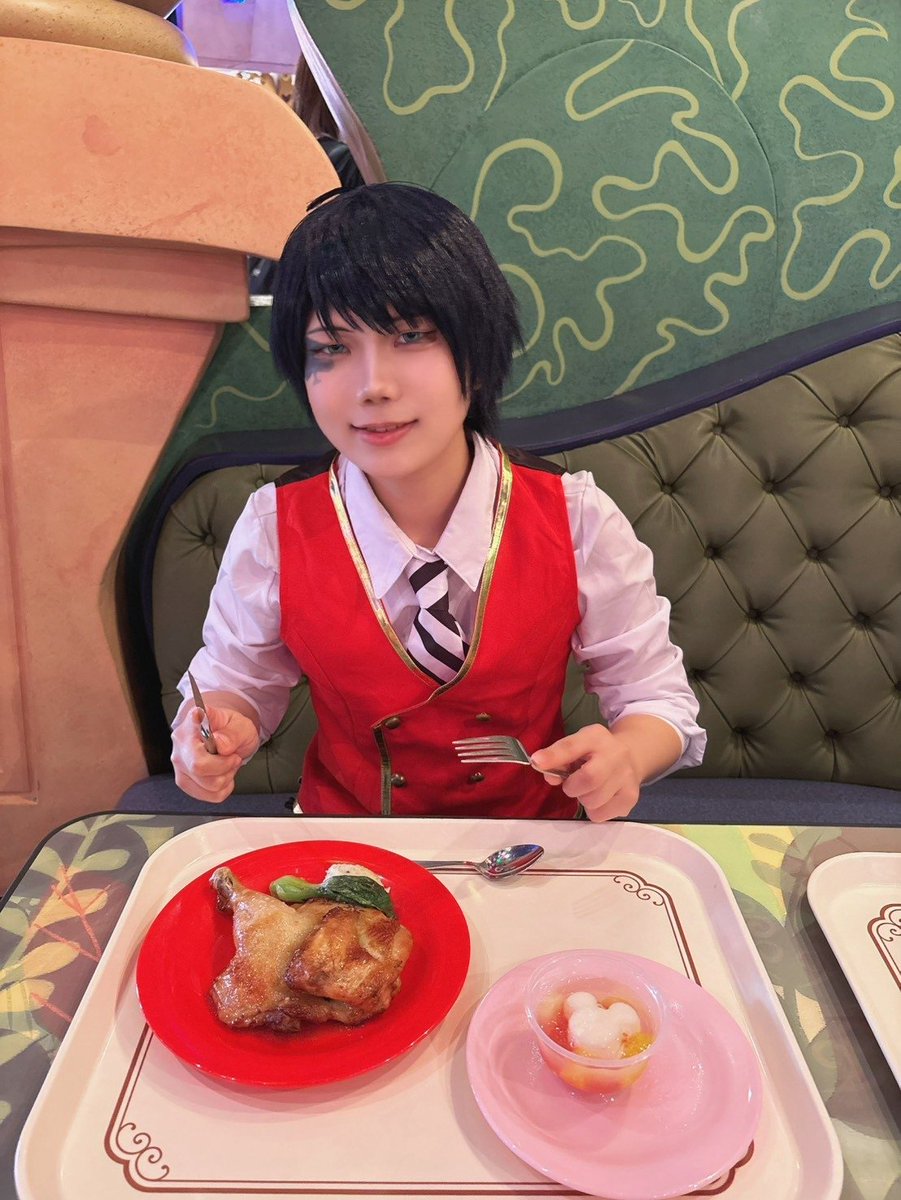 no_fiorire's tweet photo. twst/cos ♥♠

2日間たのしかった🎶🎶
たくさん食べて大きくなれよマブ

 #Dハロ仮装  #Dハロ仮装2026 
 #Dハロツイステ https://t.co/K3PPQ87jTr