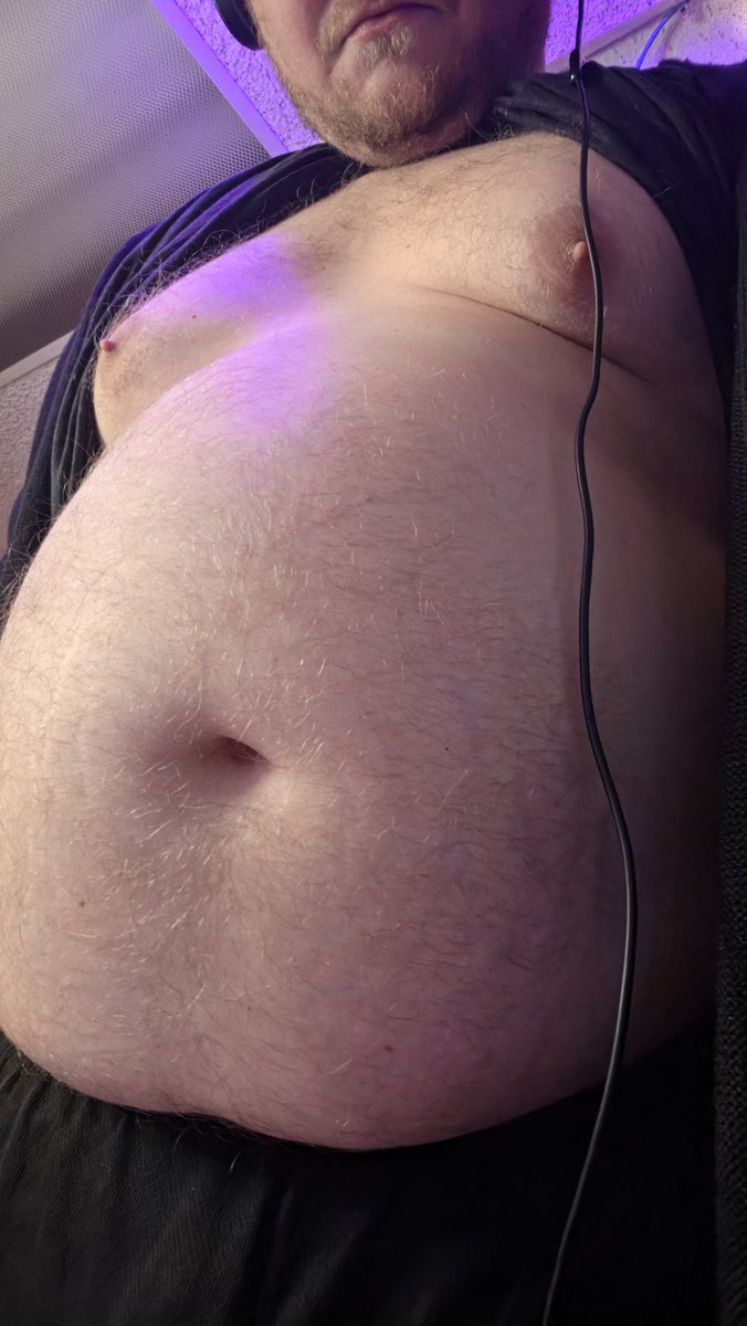 FatterStill's tweet photo. That second Double QPWC hit sooooo goood ๐๐คค๐ท it feels so good to have fattening greasy food inside you
#fatboy #fatgainer #gaygainer #weightgain #malegainer #feedee #grommr #fatbelly #fatmoobs #bellyplay #aftereating #finsub #fatsub #gainersub https://t.co/p9x3UHbo3c
