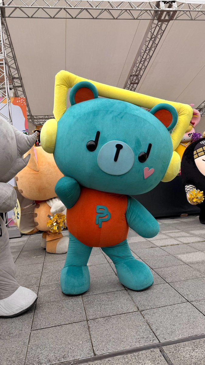 permpoon_GMMTV's tweet photo. 最後の日だけど、ピーパームはね昨日より準備ができてるんだっ！みんなに会えるのをた楽しみしてるよ～

DAY 2 วันฉุดท้ายแย้วววพิเพิ่มพร้อมกว่ามะวานอีกกก รอเจออุนย่าอุนยายค้าบบ 

#PERMPOON
#ご当地キャラカーニバル
#GMMTV https://t.co/jlA9O2f1YR