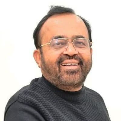 Ravindr02197336's tweet photo. सिरोही के पूर्व विधायक व कांग्रेस के वरिष्ठ नेता श्री संयम लोढा जी की हत्या की साजिश को लेकर सिरोही की आम जनता व प्रदेश कांग्रेस के सभी नेता बेहद चिंतित हैं

मुख्यमंत्री जी से आग्रह है कि इस घटना को विचारधारा से परे रखकर गहनता से जाँच करवाकर दोषियों को बेनकाब करें
@SanyamLodha66 https://t.co/OoQKWZGvew