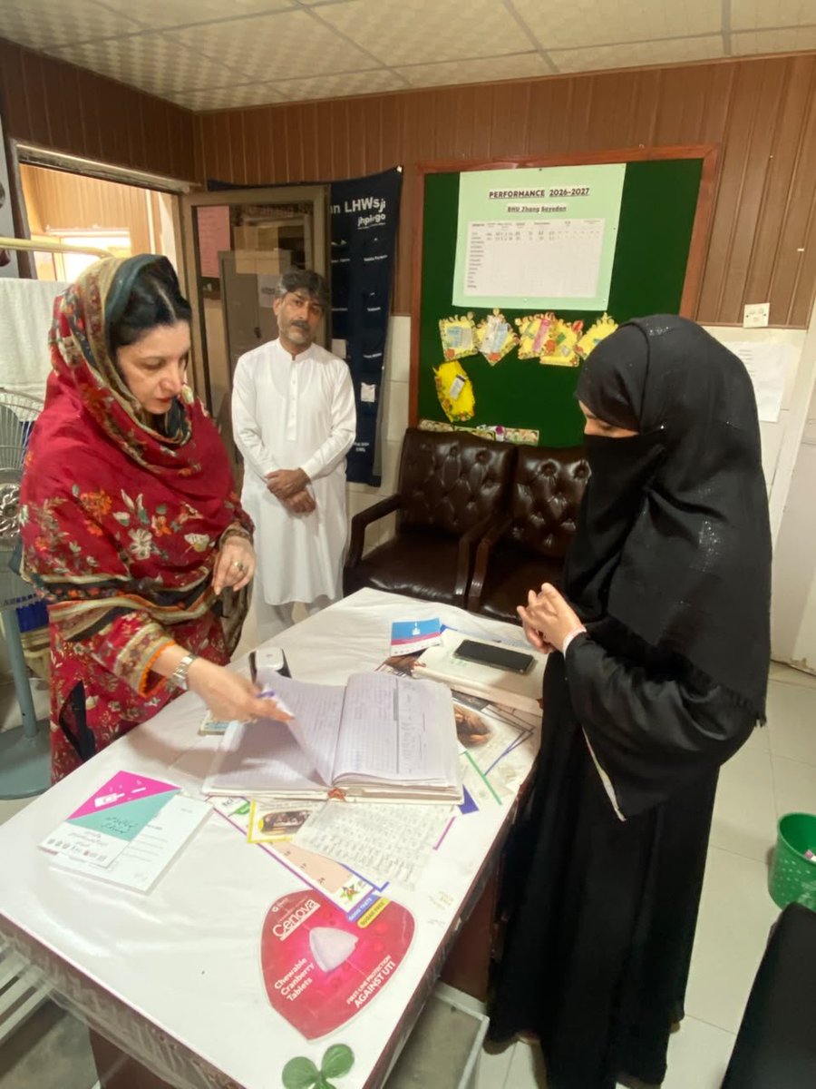 DhoIslamabad's tweet photo. DHO Islamabad visited BHU Jhang Syedan and reviewed primary healthcare services,staff attendance, med availability,cleanliness, records,public health measures,&amp; compliance with relevant SOPs. directed staff to ensure timely,quality healthcare services and improve service delivery https://t.co/K2wAT8MLix