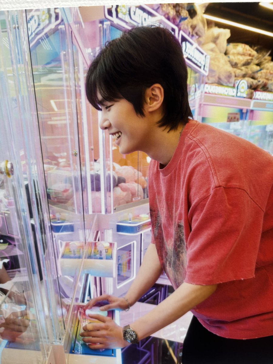roha_binu's tweet photo. #キムドンヒ
#キムドンヒ写真展
#渋谷PARCO
#galleyX https://t.co/bW96o78ZYW