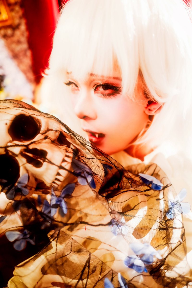 Ziccclove's tweet photo. 私の世界のすべてを占め、永遠の眠りについた人、、
#cosplay #コスプレ #vampirecosplay #vampire #The Art of Photography https://t.co/X4Ly4pbQMC