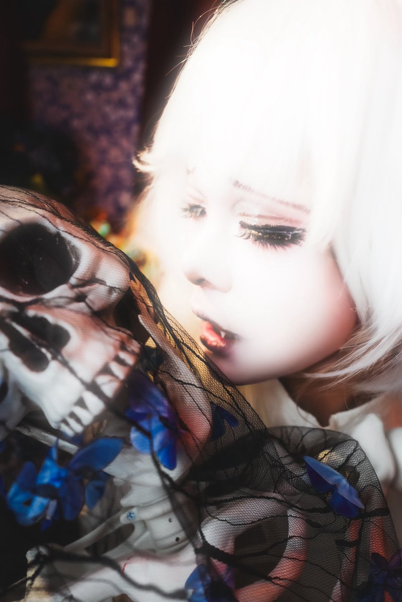Ziccclove's tweet photo. 私の世界のすべてを占め、永遠の眠りについた人、、
#cosplay #コスプレ #vampirecosplay #vampire #The Art of Photography https://t.co/X4Ly4pbQMC