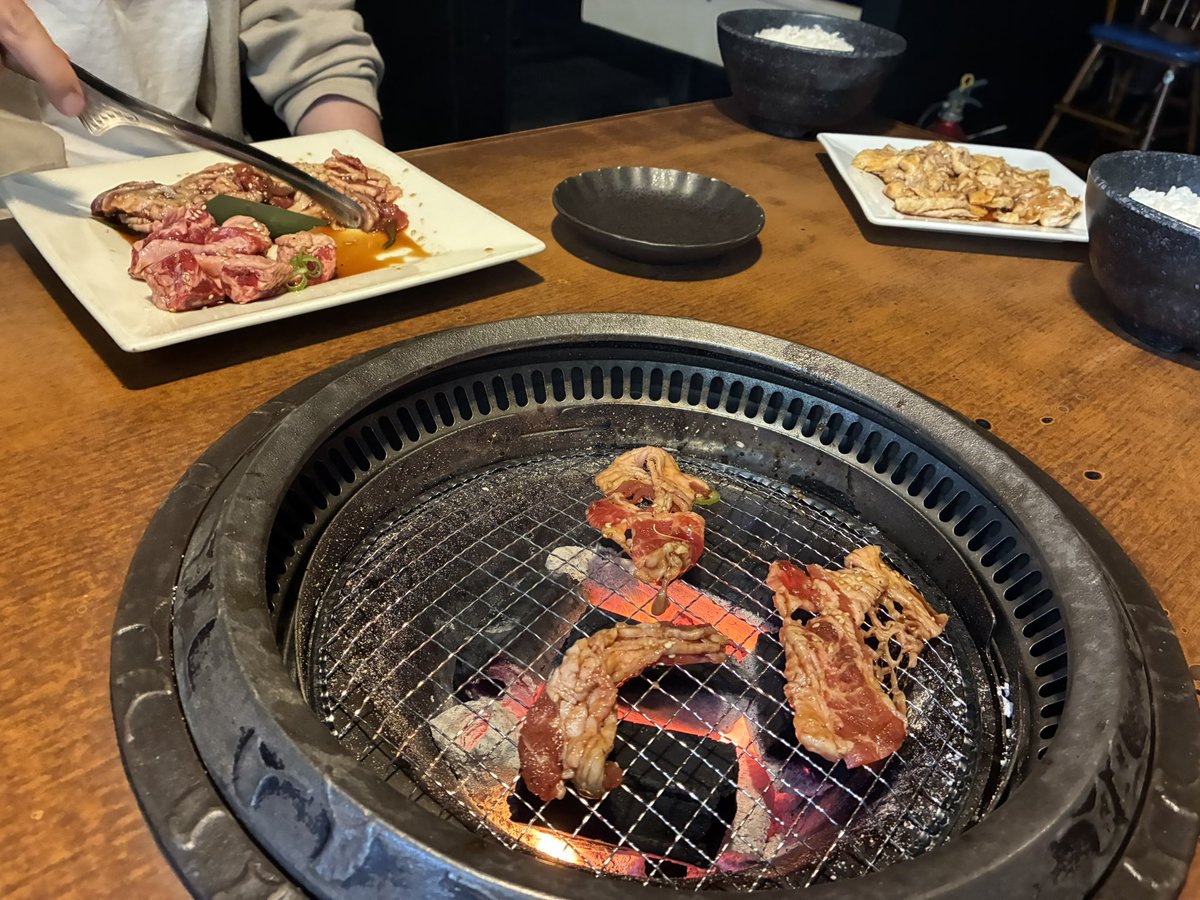 DM_7214's tweet photo. とりま、負けたから焼肉食いに来た🤗 https://t.co/F1agGnbXDO