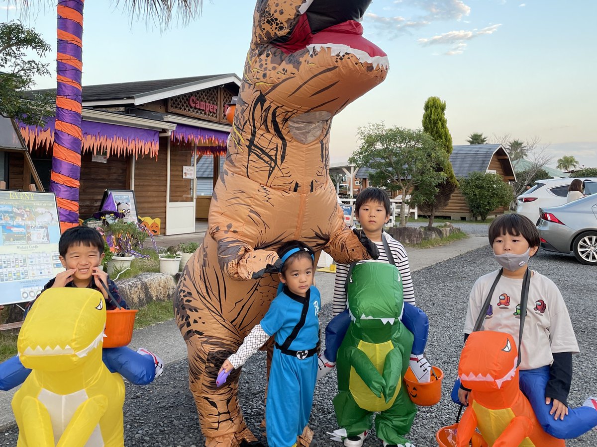 AOR_everglades's tweet photo. 【伊勢志摩エバーグレイズ】
 
2026/11/2(月)
🎃ハロウィンフェスティバル緊急開催決定！👻
 
今年最後のハロウィンイベントを、
11月2日に開催します！✨
 
しかもこの日は【バリューシーズン】！
おトクな料金でキャンプを楽しめるチャンス🔥
 
詳細はこちら→https://t.co/VNLj5Og6hV https://t.co/yCPGOSgvCd