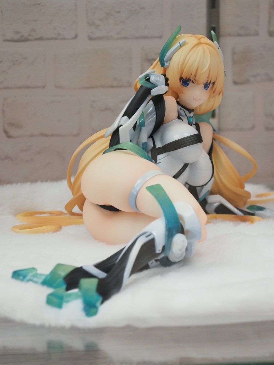 YNG_Lab's tweet photo. 今週末の秋葉原で展示されてた楽園追放のフィギュア。 素晴らしい造形！！ https://t.co/lqIKK3jzbp