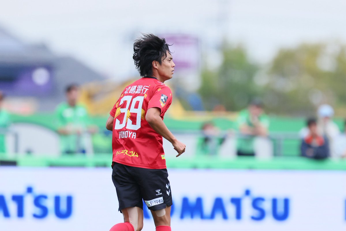 zweigen_staff's tweet photo. 293日ぶりのJリーグのピッチ⚽️

#庄司朋乃也 選手
おかえりなさい！🔴⚫️

🔗次はルヴァンカップ🔥
https://t.co/GvrH6N4PQb

#zweigen https://t.co/Cb5Sa0BPX9