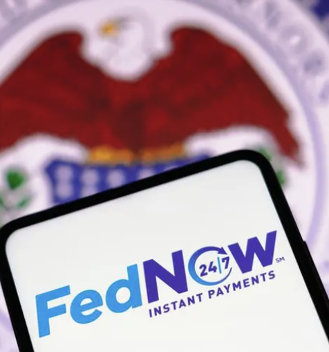coinbureau's tweet photo. ⚡️NEW: FedNow, the Fed’s instant payment service for U.S. financial institutions, is going CROSS-BORDER, but it is NOT using stablecoins.

FedNow will handle the U.S. leg of international payments in DOLLARS, while correspondent banks handle the overseas leg.

That puts stablecoins in direct competition, as banks gain a 24/7 regulated alternative for faster cross-border payments.