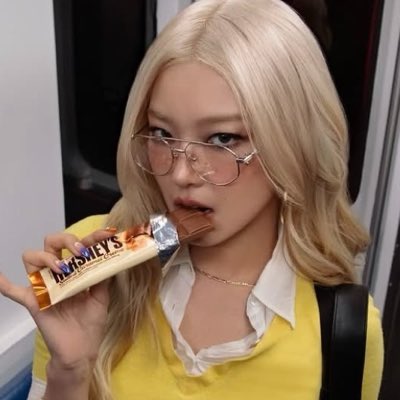 ihatelvingu's tweet photo. #NovaFotoDePerfil https://t.co/k5ugy4yFpl