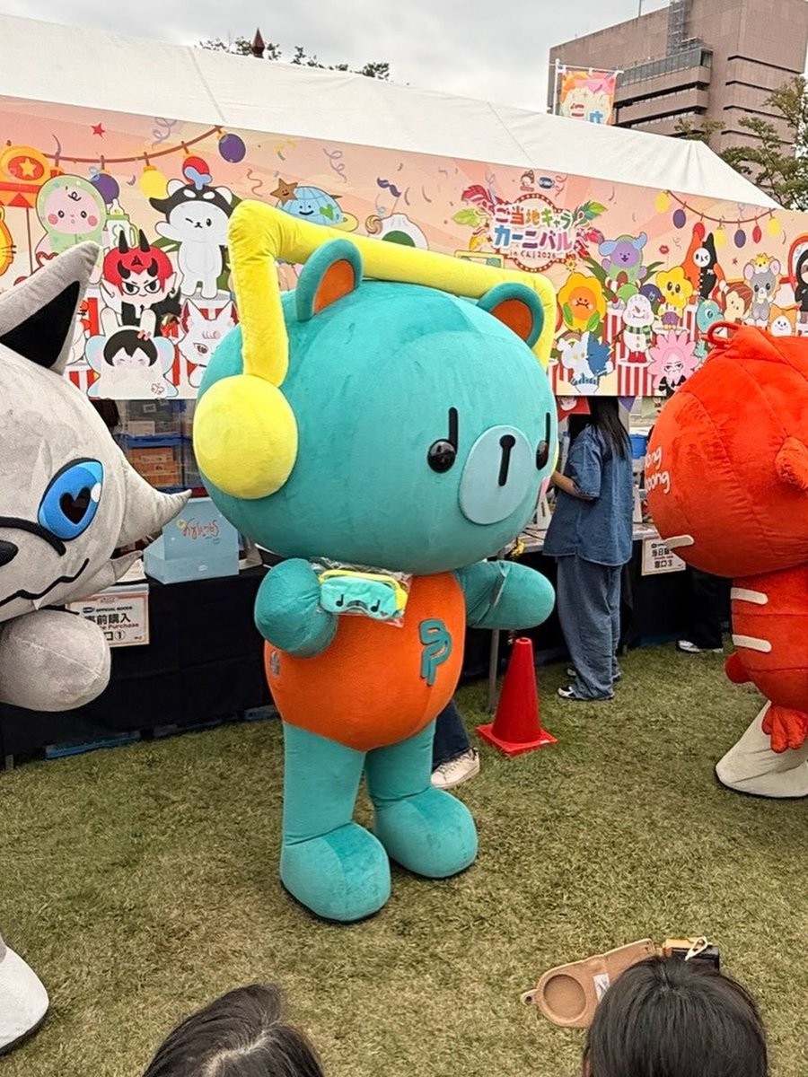 ThandarM20332's tweet photo. It's the last day, but Permpoon's even more prepared than yesterday! So excited to meet everyone~

DAY 2 Last day alreadyyyy Permpoon's more ready than yesterdayyyy Can't wait to meet you allll

📸 IG : permpoon.gmmtv

PERMPOON IN GUNMA D2

#LocalCharacterCarnival
#PERMPOON https://t.co/N0SOkOqPWs