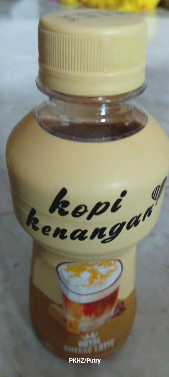 ItsPutryBawel's tweet photo. Dah lama gk ngopi… akhirnya nyoba Kopi Kenangan. ☕️
Kopi Kenangan aja manis dan bikin nagih… masa kamu gk? 🤭😝 https://t.co/ju1rZmGOKc
