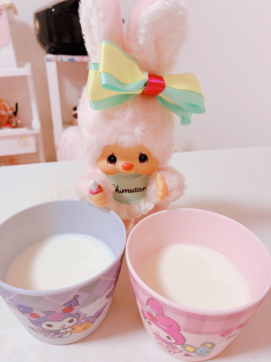 otuyachan's tweet photo. 牛乳プリン作ったよ🐮 https://t.co/yfl2JNPbFc