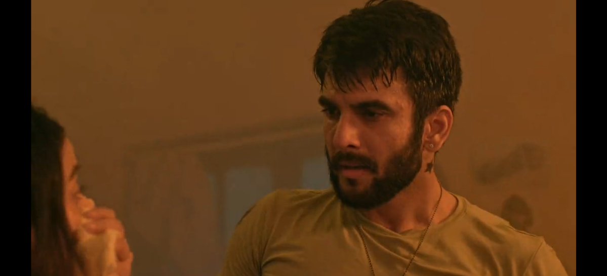 WithhLoveAnnie's tweet photo. The intellectual usage of Fire, the symbol of Desire to execute a scene where they are intimately attached and tied together but still refuse to let the touch ignite the spark of feelings within them needs to be applauded

What solid writing!
The Chemistry Mogged

#YehFitoorTera https://t.co/CYGq0sQQq7
