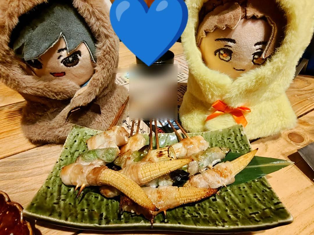 ryu_takaoka3173's tweet photo. 昨日は相方と友だちとごはん会!!!
焼き鳥ありのコースで大葉ぐるぐる巻いたやつ美味しかった😋(地元の焼き鳥は鶏じゃないものがある🤣豚バラとかね)
#UWMAseries
#DeanPharm
#OhmFluke
#MyBlue https://t.co/yL1rjwhTIj