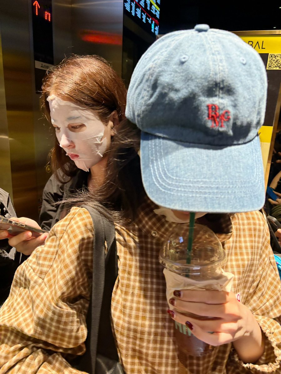 sheobnongormm's tweet photo. ดีกันแล้วแบบ  50% 55555555555555 https://t.co/dOwMTRnPe6